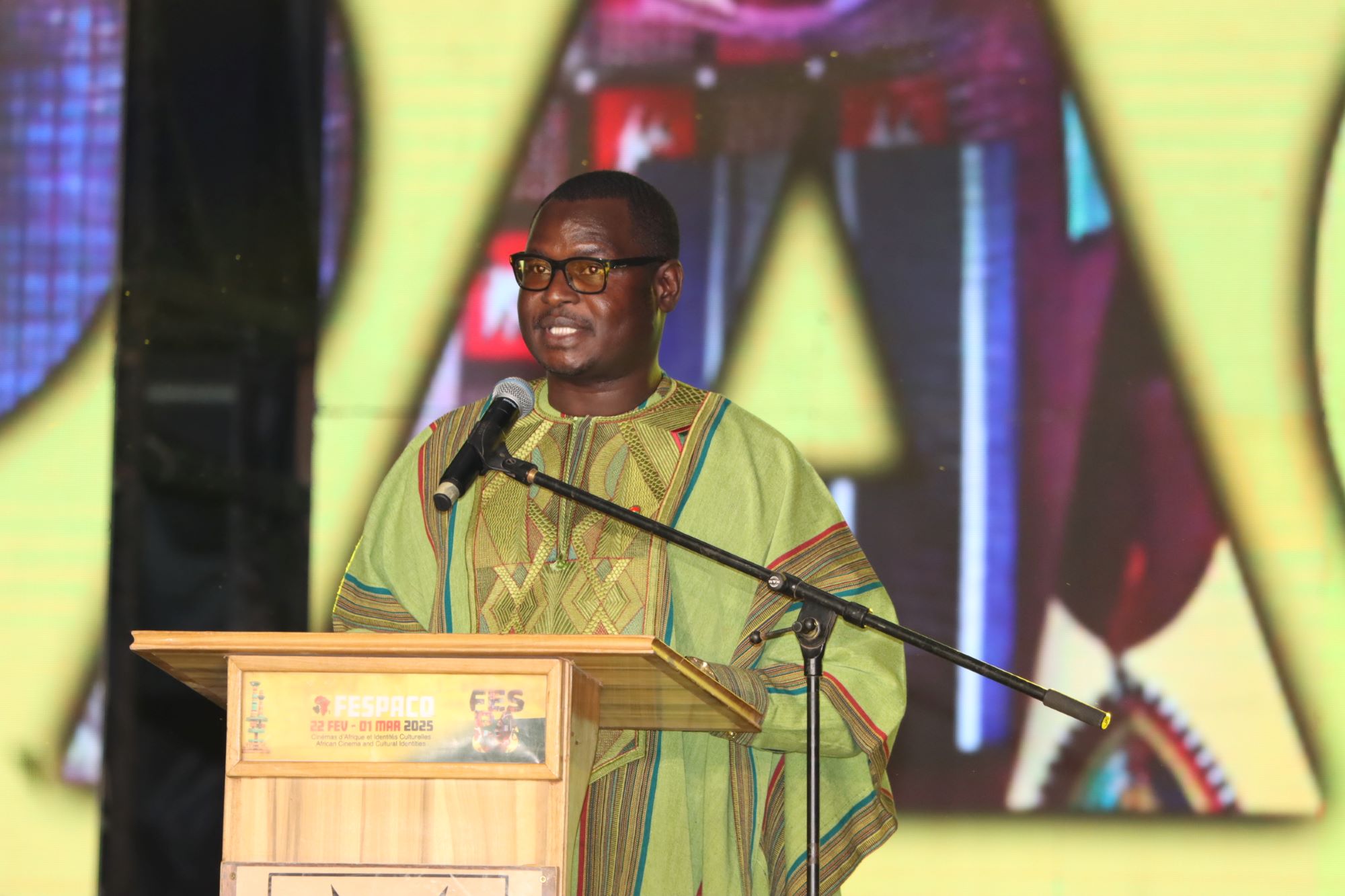 e Ministre de la Communication, de la Culture, des Arts du Tourisme, porte-parole du Gouvernement., Pingdwendé Gilbert OUEDRAOGO
