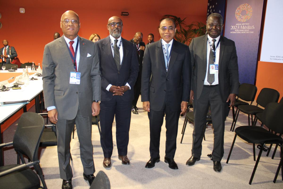 img_7945_rencontre_uemoa_fmi_pcm_gv_pcom_directeur_afrique_fmi_12_10_23.jpg