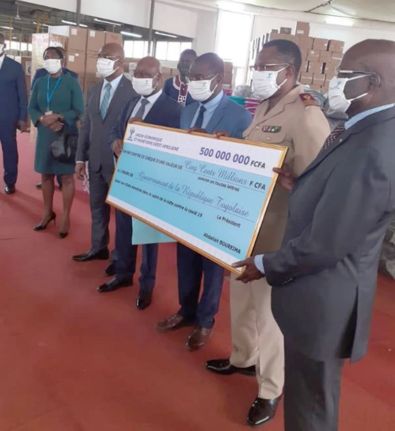 remise_don_lome.jpg remise_don_lome.jpg
