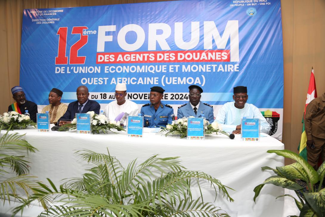 Membres du présidium 