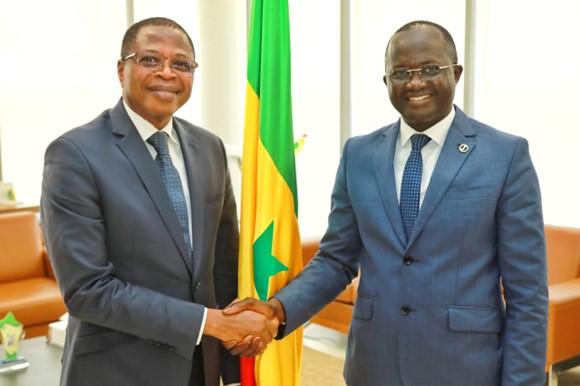Commissaire Jonas GBIAN chez le Ministre des Transports du Sénégal Yankoba DIEME 
